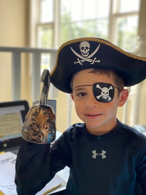 Kid dressed as pirate